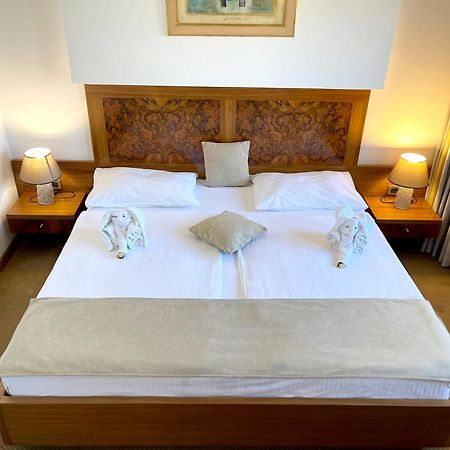 Hotel Exclusive Сараево Экстерьер фото