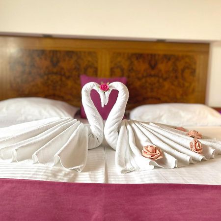 Hotel Exclusive Сараево Экстерьер фото