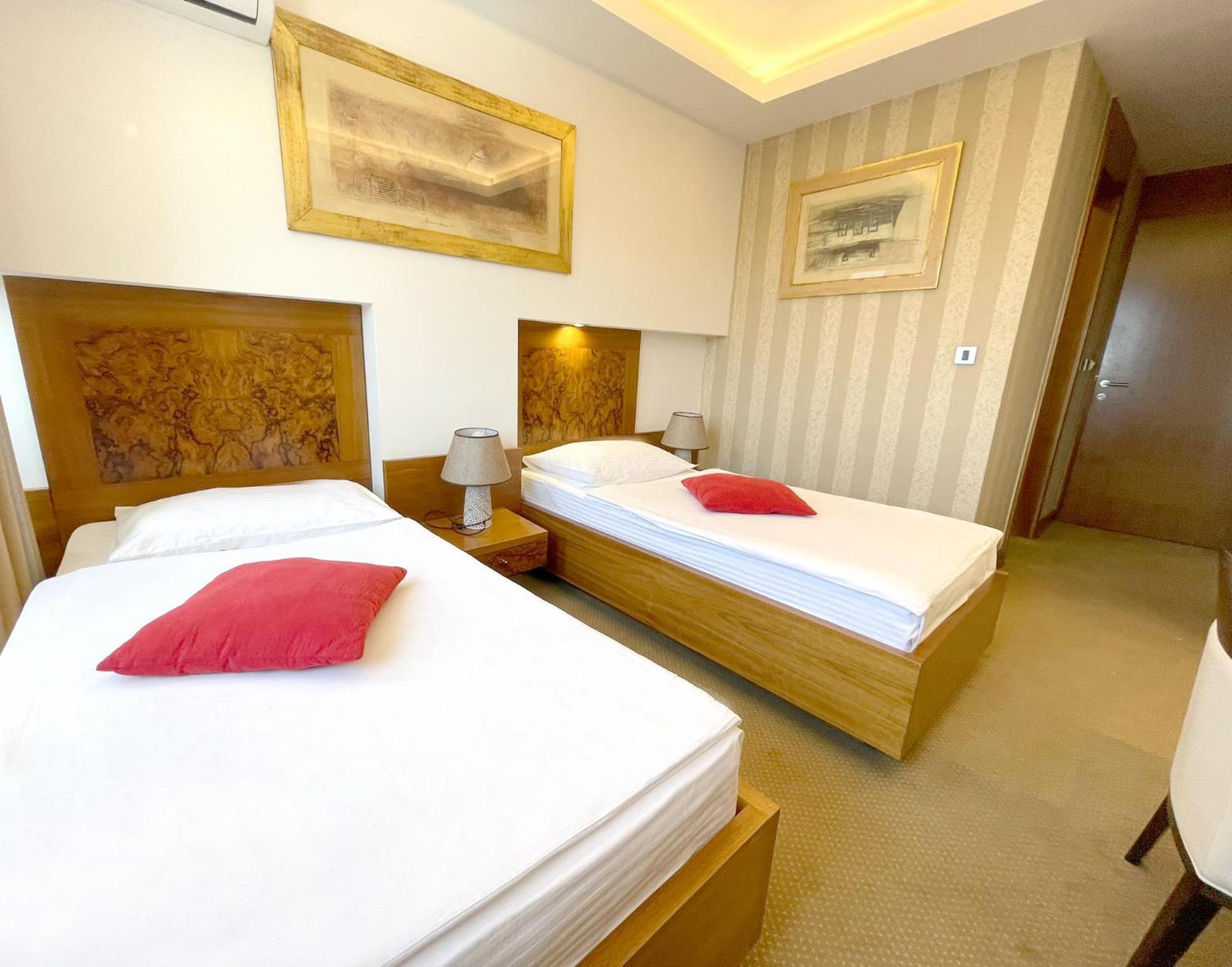 Hotel Exclusive Сараево Экстерьер фото