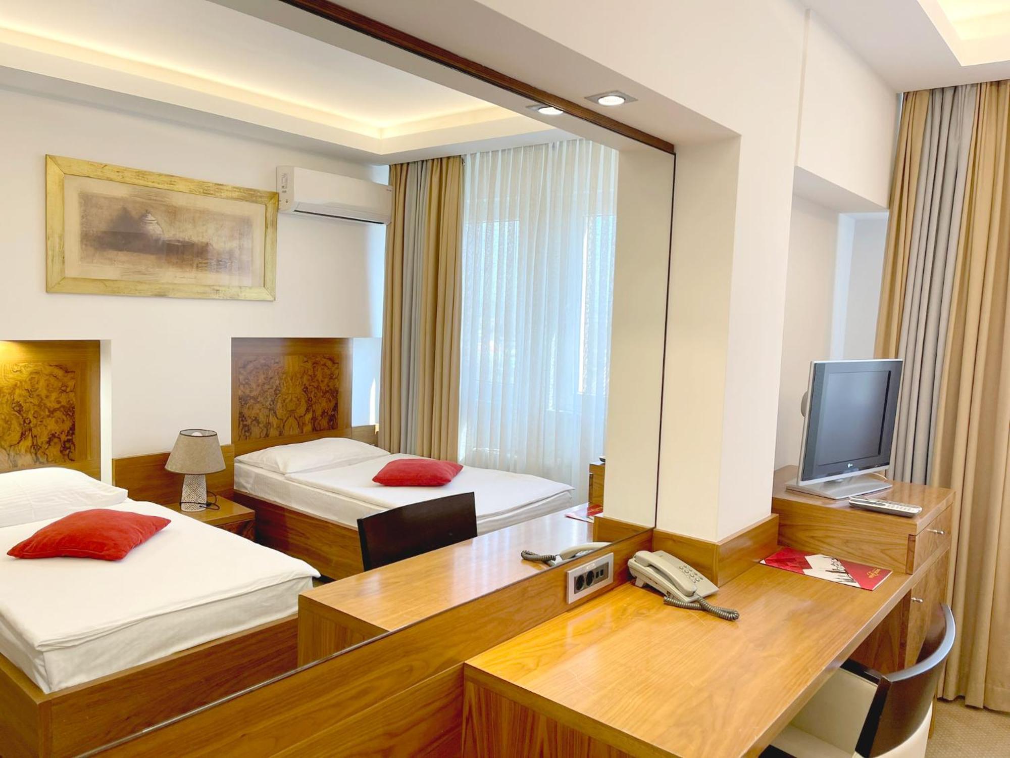 Hotel Exclusive Сараево Экстерьер фото