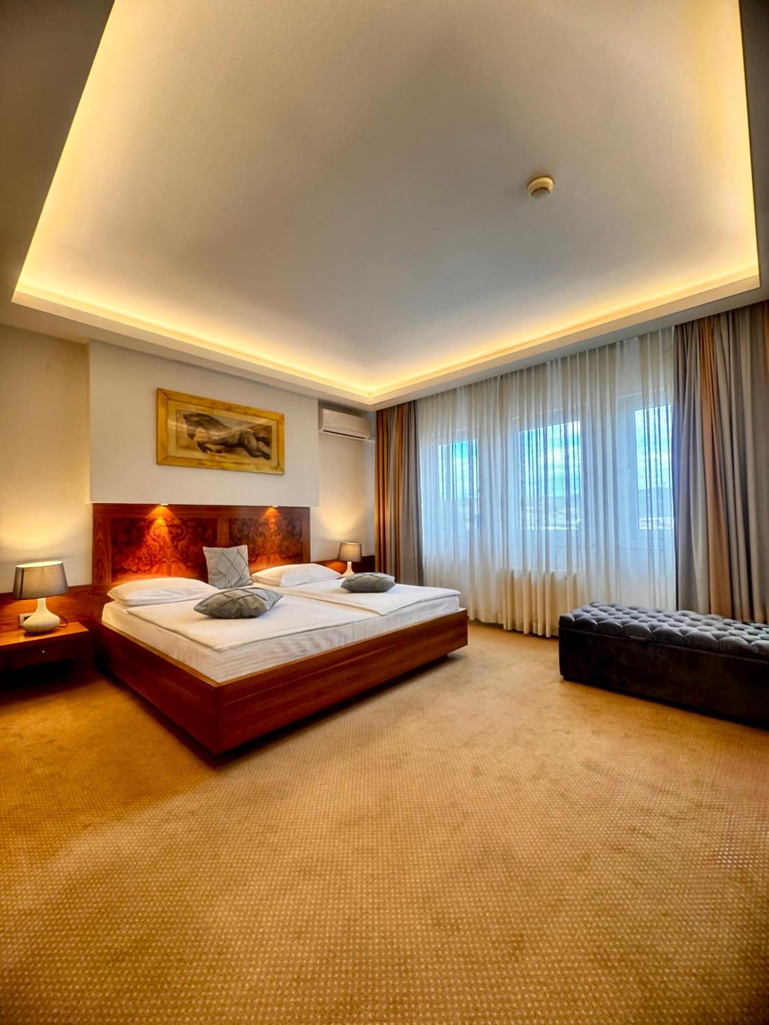 Hotel Exclusive Сараево Экстерьер фото
