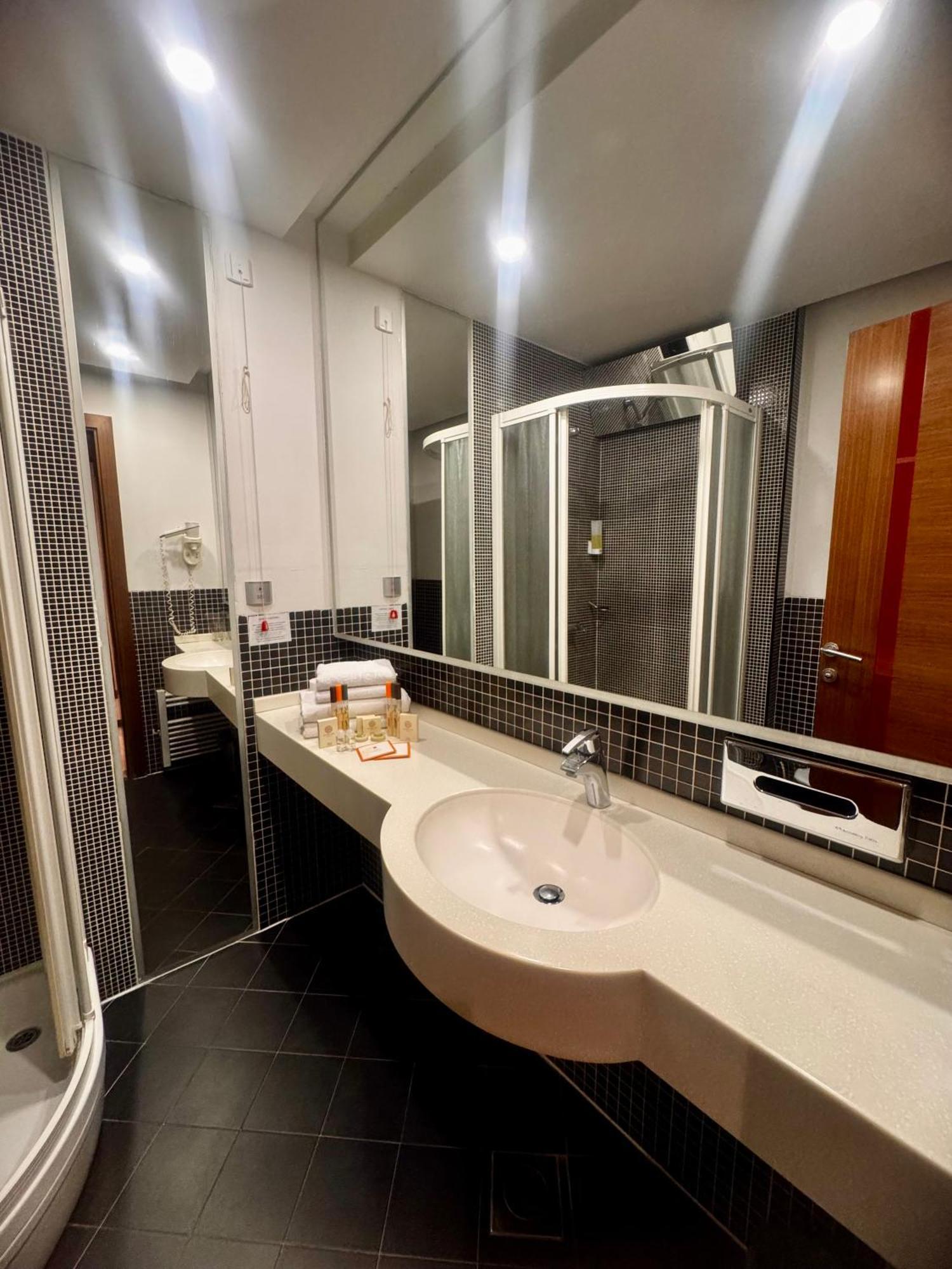 Hotel Exclusive Сараево Экстерьер фото