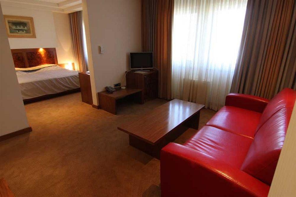 Hotel Exclusive Сараево Экстерьер фото