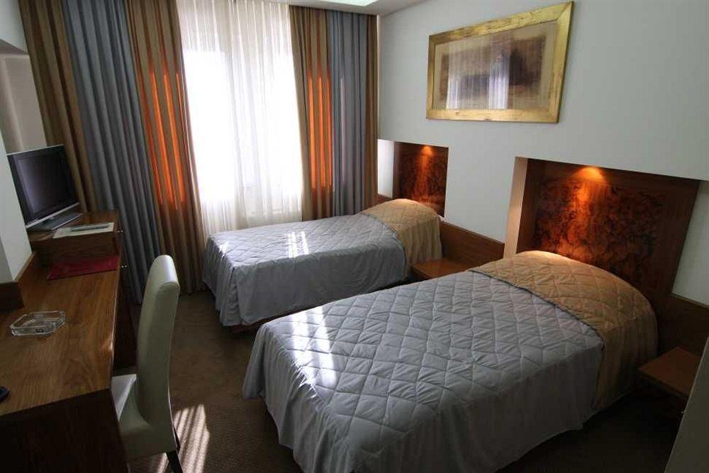 Hotel Exclusive Сараево Экстерьер фото